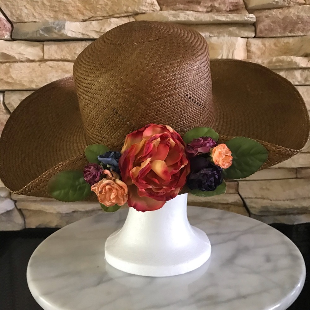 Flipped Brim Straw Hat